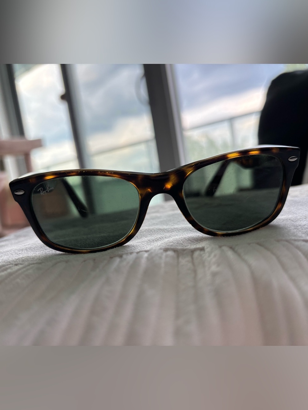 Ray-Ban Tortoiseshell Frame Sunglasses with Green Lenses